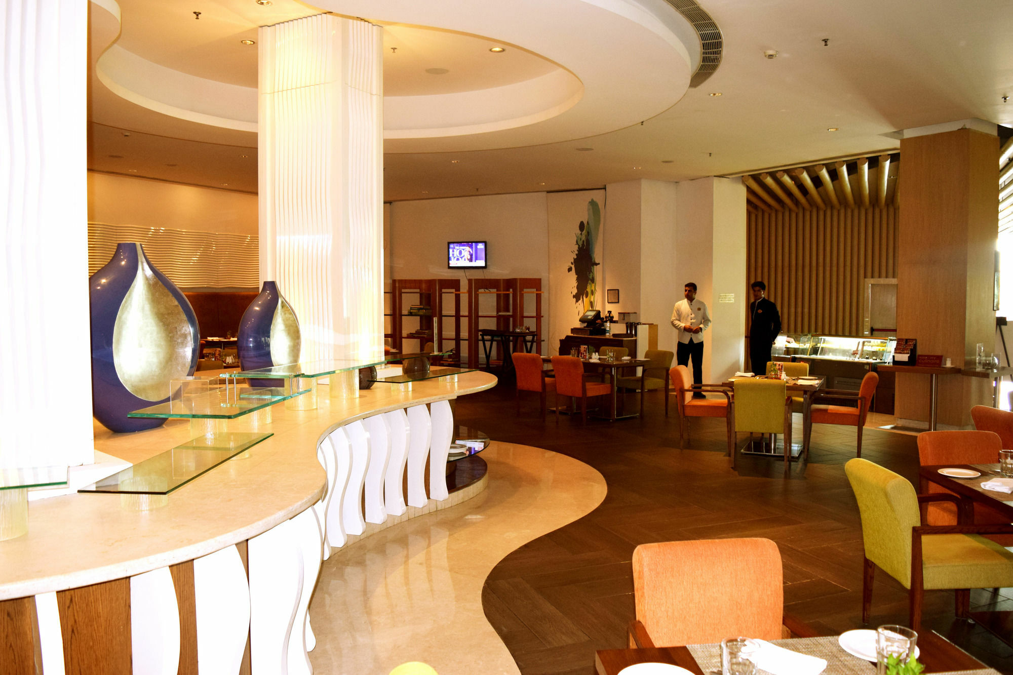 เวลคัมโฮเต็ล ดวากา - ไอทีซี โฮสเทล กรุ๊ป เดลี ภายนอก รูปภาพ The lobby lounge at the Taj Mahal Palace, Mumbai
